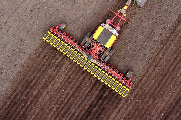 liquid-fertiliser-large