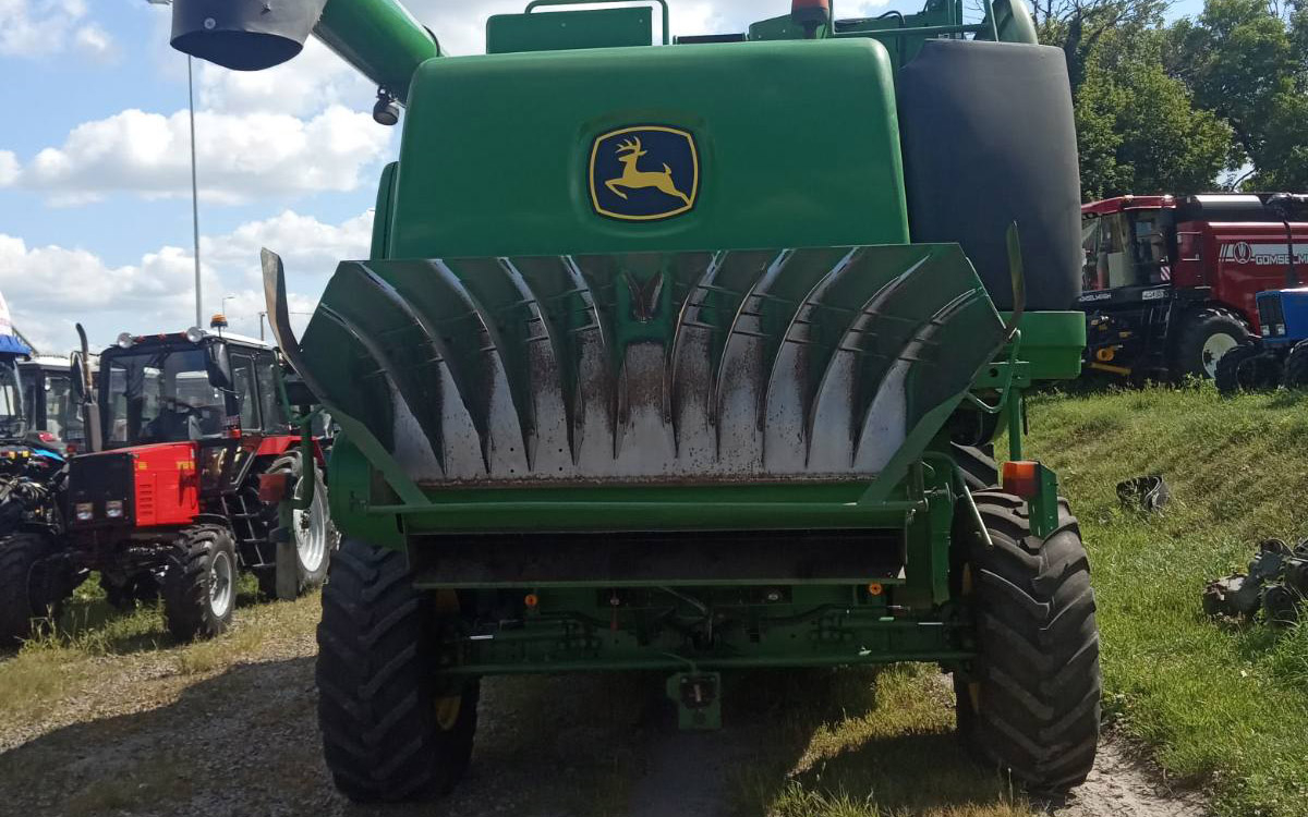 Комбайн John Deere W650 2012 года