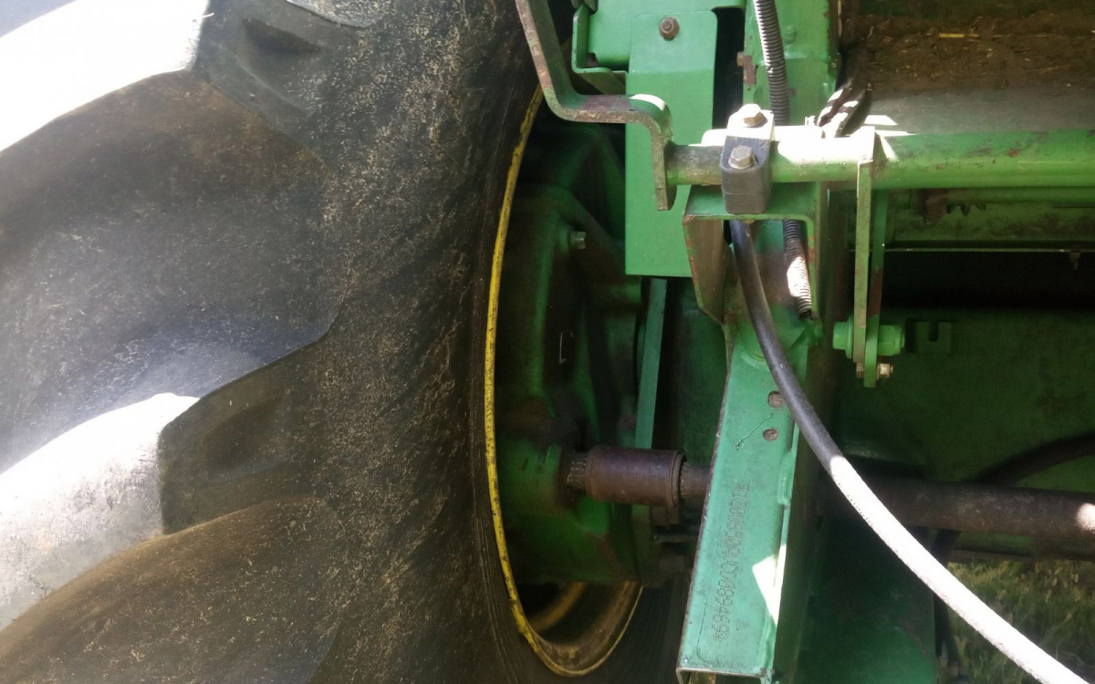 Комбайн John Deere W650 2012 года