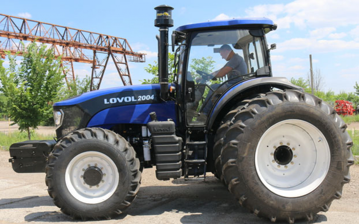 Трактор LOVOL 2204АС