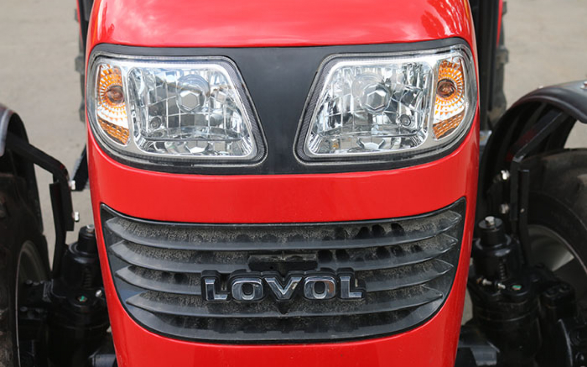 Трактор LOVOL FT 454