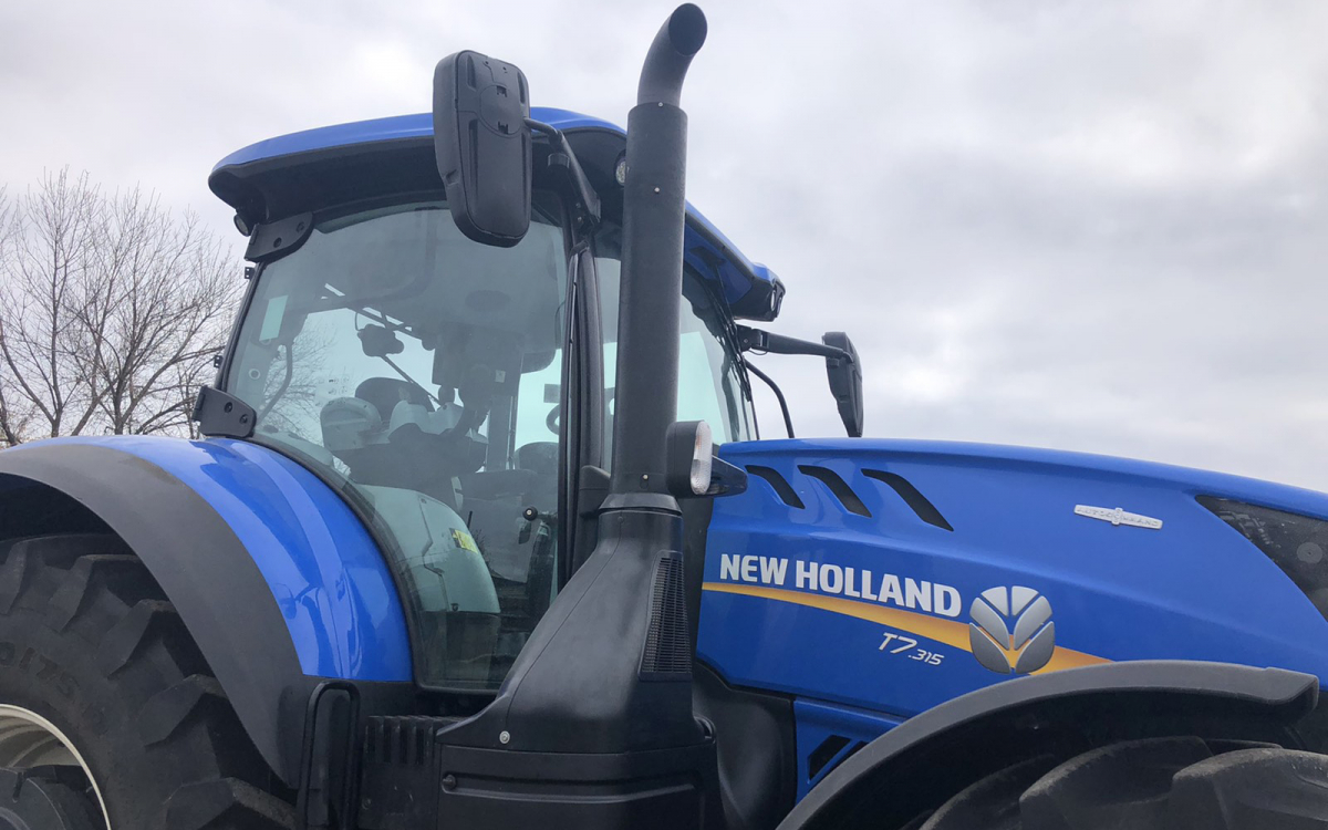 Трактор New Holland T7.315 2016 года выпуска
