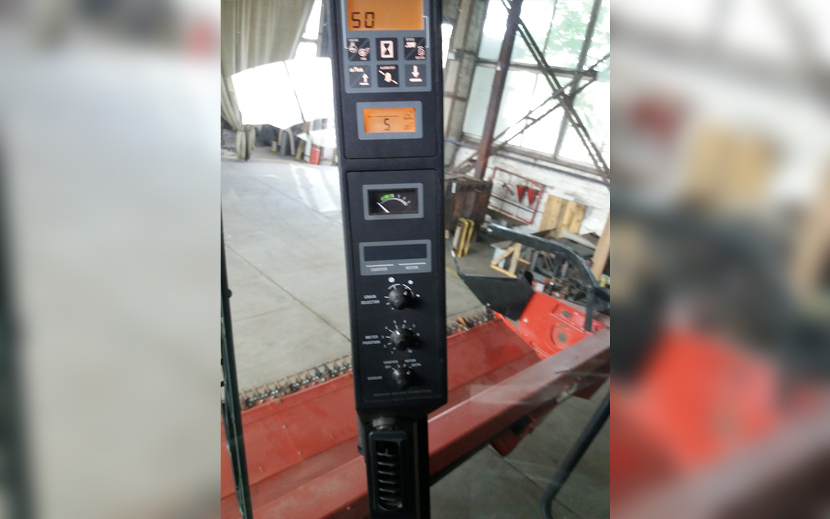 Комбайн Case IH 2388 2008 года выпуска