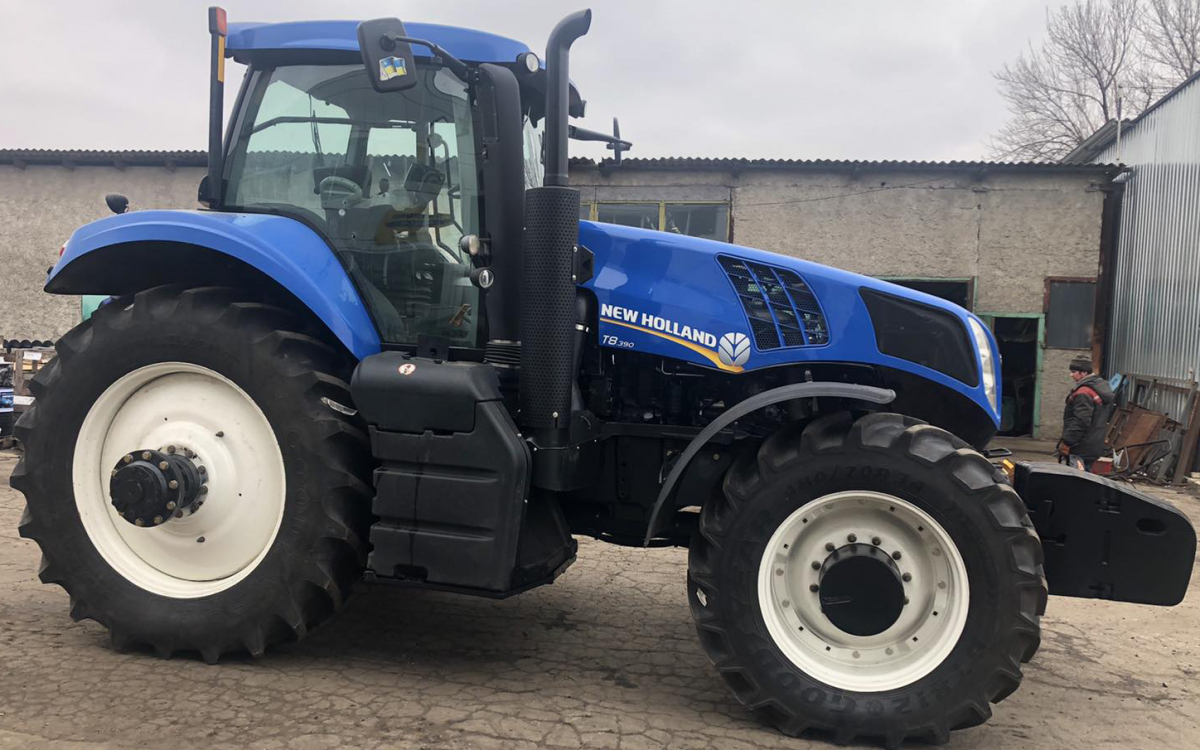 Трактор New Holland Т8.390 2013 года выпуска