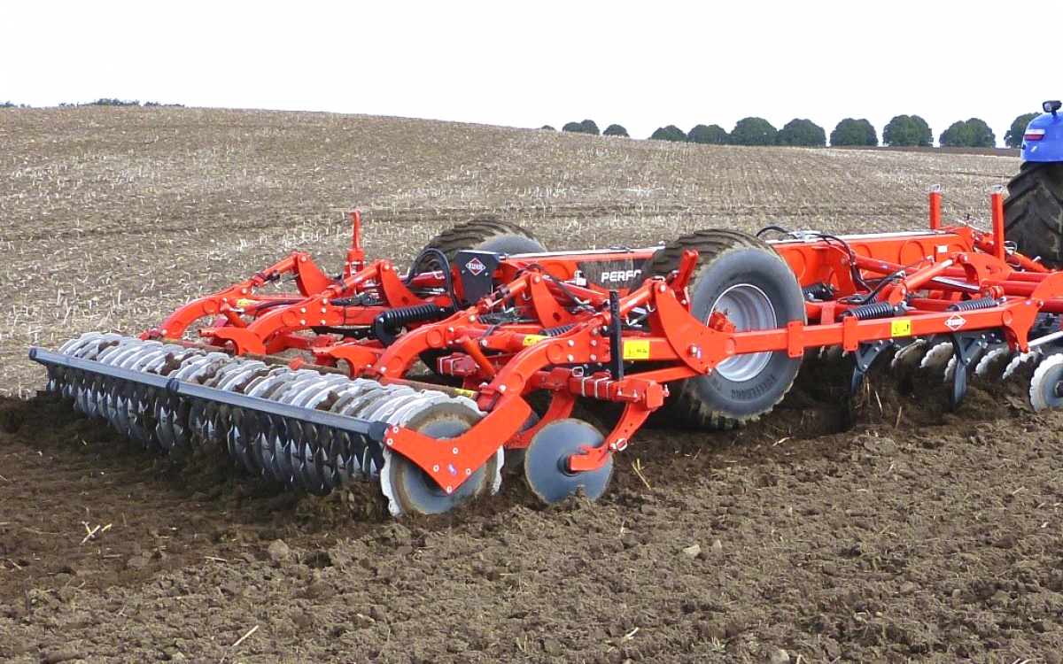 агрегат комбинированный почвообрабатывающий tune cultiplus 4000. комбинированная обработка почвы агрегаты. 2. 6. комбинированная обработка почвы агрегаты.