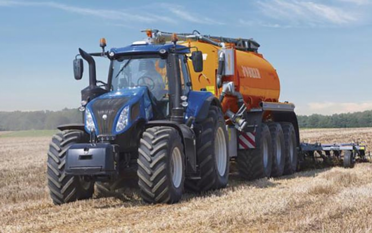 Т 8. Трактор New Holland t8. New Holland t8.380. Нью Холланд трактор т8. Нью Холланд т8 380.