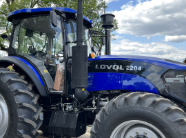 Трактор LOVOL R 2204 