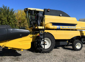 Комбайн New Holland ТС 5080 2011 года